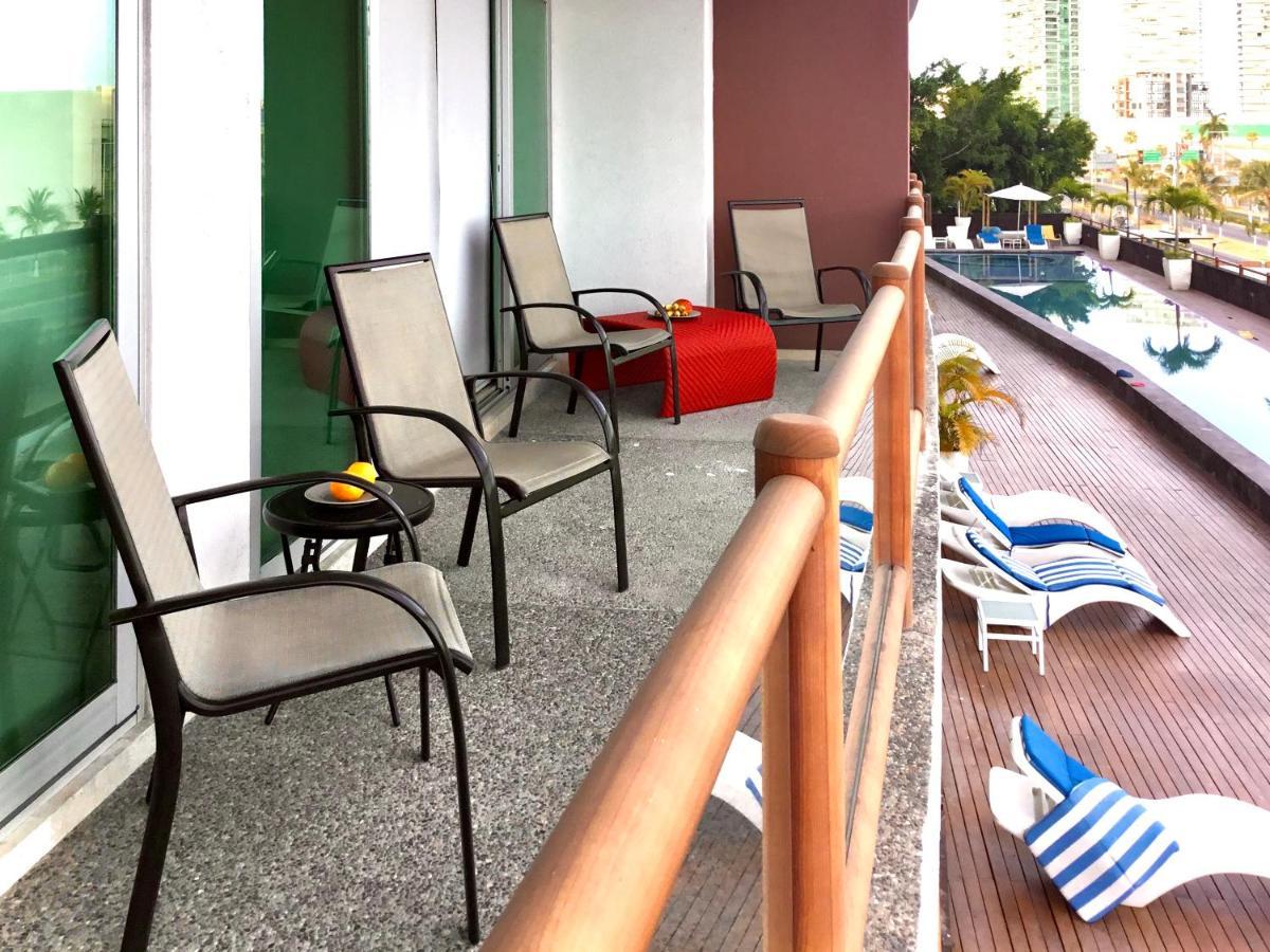 Deck 12 Puerto Vallarta Exterior foto